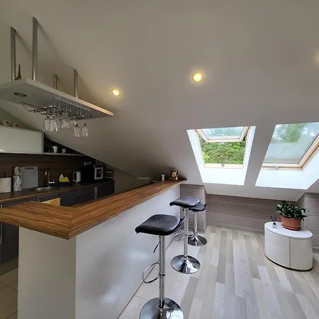 Velvet Loft Centre Daire